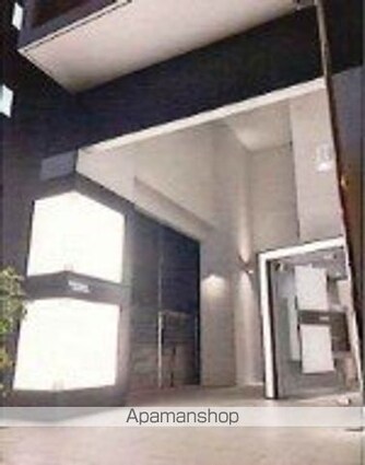 リテラス三軒茶屋[1LDK/75.2m2]のエントランス