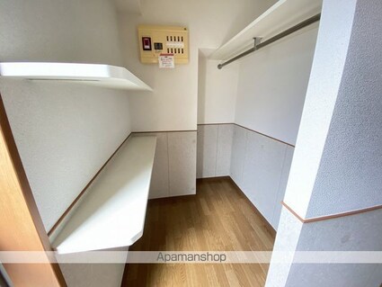 フラッツ・ジャスミン[1LDK/53.88m2]の収納