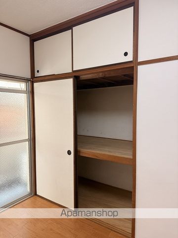 丸萬ハイツの内装写真