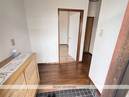 泉玉露一戸建て[3K/55.48m2]の玄関