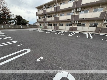 オリオン神栖[1LDK/40m2]の駐車場