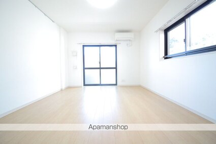 ベルベール[1R/29.79m2]のリビング・居間