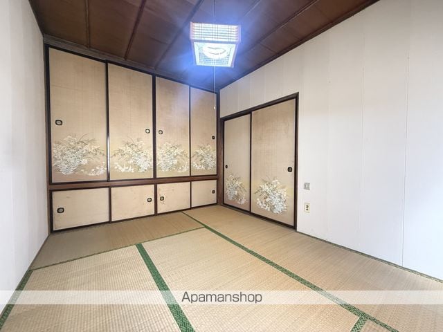 函館本線 五稜郭駅 徒歩26分 2階建 築45年の内装写真