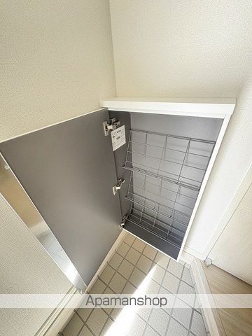 BLUEBIRD HOUSINGの内装写真