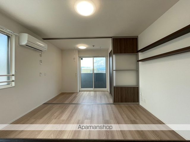 JーROOM妃 VII番館 屋代駅前の内装写真