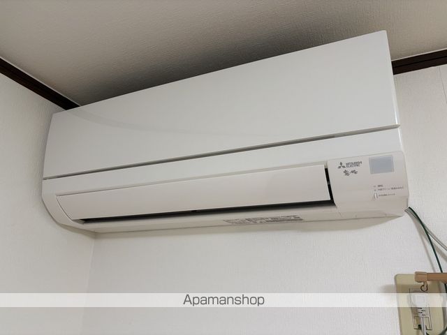 コンフレールサエキIIの内装写真