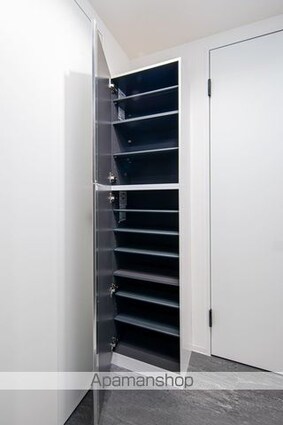 東京都中野区大和町１丁目[1K/22.92m2]の玄関