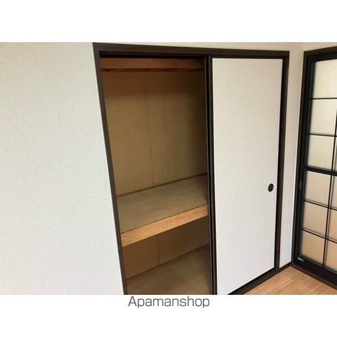 アルス極楽C棟の内装写真