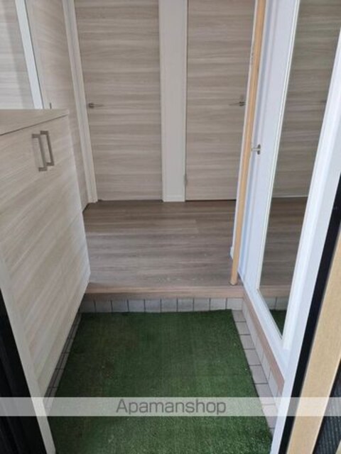 楠見中ディアス[2LDK/46.87m2]の玄関