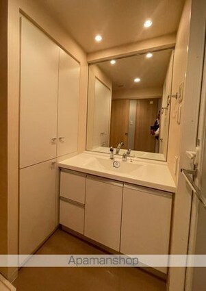 東京都中野区新井２丁目[1R/36.94m2]の洗面所