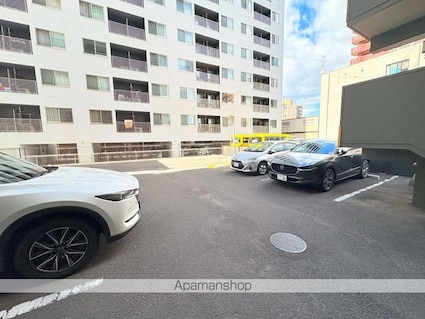 ＶＩＥＷ・ＦＬＡＴ[1LDK/46.21m2]の駐車場