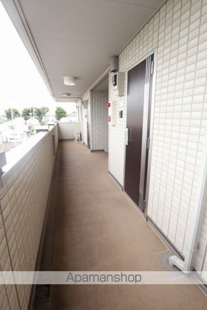 アゼリア[2LDK/55.3m2]の共用部4