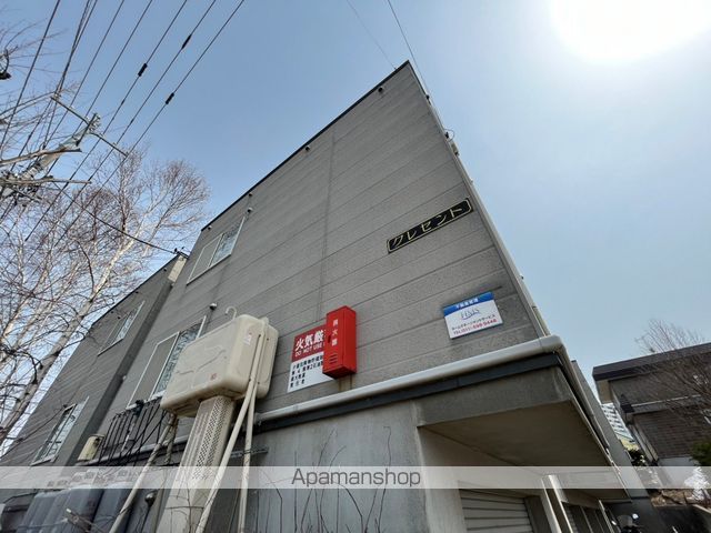 クレセントの外観写真