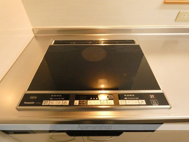 帯広市 3階建 築11年の内装写真