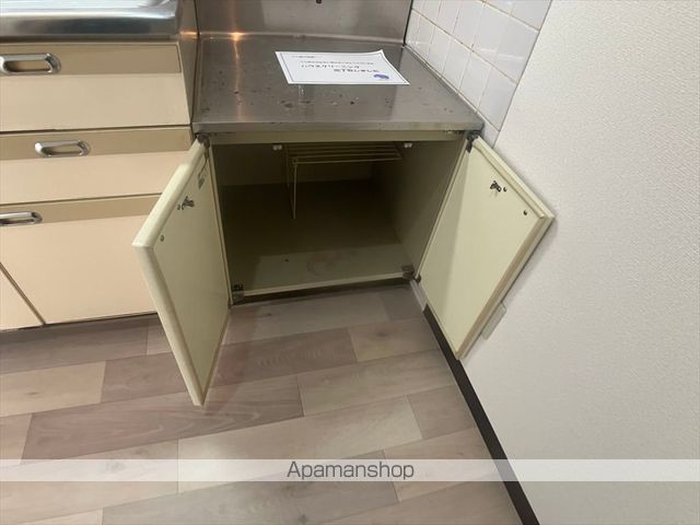 ロイヤルフラッツ相模原の内装写真