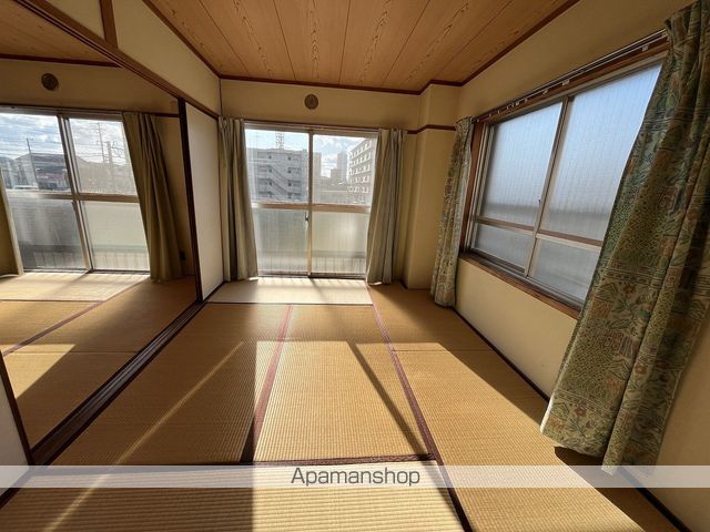 三上ビルの内装写真