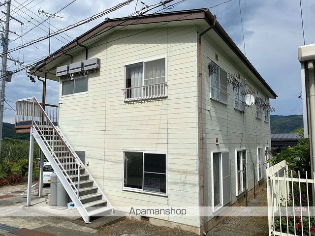 グリーンハイツ蟻ヶ崎の外観写真