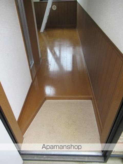 アーバンプレイス新宿中央[1R/10.83m2]の玄関