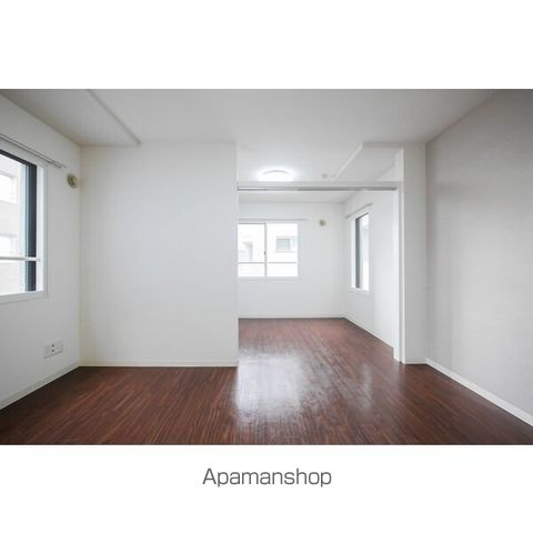 セカンドアベニューAの内装写真