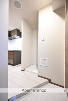 ＧＲＡＮＳＩＴＥ　ＮＡＫＡＭＥＧＵＲＯ[1K/25.44m2]の玄関