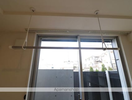 東京都中野区新井５丁目[1R/25.05m2]のバルコニー