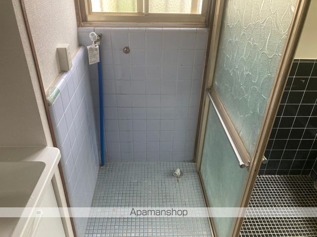 横浜市保土ケ谷区 2階建 築64年の内装写真