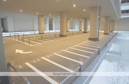 プライムパークス品川シーサイドザ・タワー[2LDK/85.68m2]の駐車場