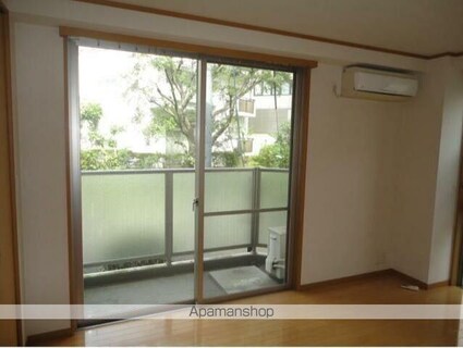 フラット御苑[1LDK/48m2]のバルコニー