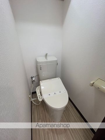 共立マンション小松里の内装写真