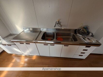 岡山県岡山市北区野田屋町２丁目[2DK/57.06m2]の内装2