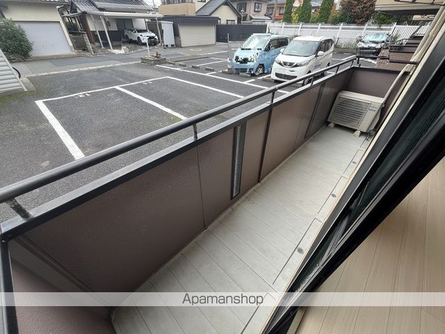 ハイカムールアダチの内装写真
