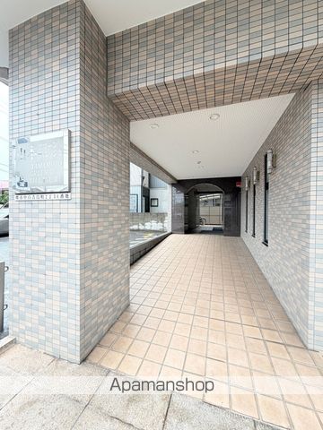 山本グリーンヴィレッジIIの玄関写真