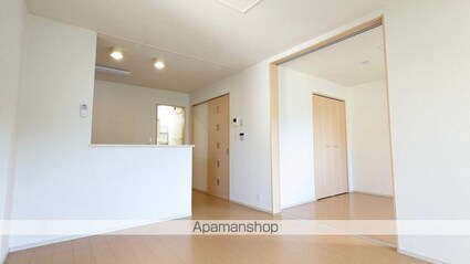 セイバリーブリーズ壱番館[2LDK/61.42m2]の内装2