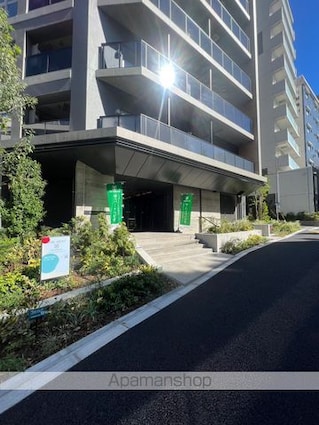東京都中野区弥生町２丁目[1LDK/40.74m2]のエントランス