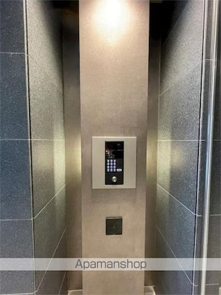 ＭＥＩＮ　ＳＣＨＬＯＳＳ亀戸[1LDK/39.84m2]のエントランス