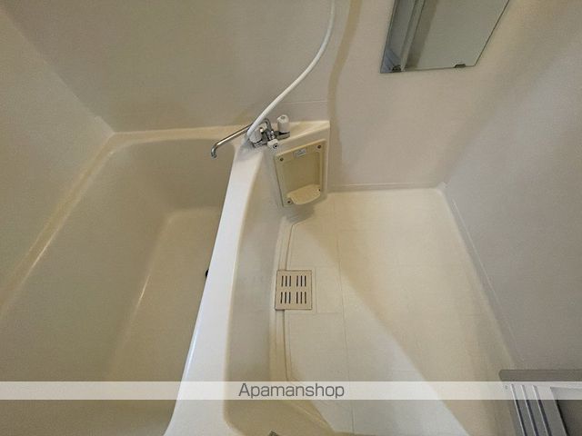フラットサードの内装写真