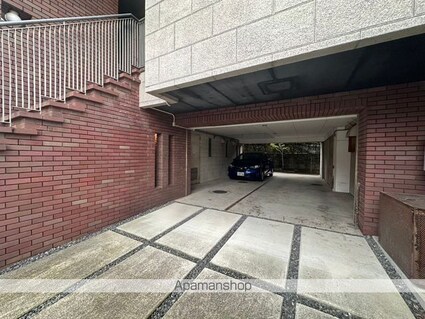 九軒町木村ＢＬＤＧ[3SLDK/127.5m2]の駐車場