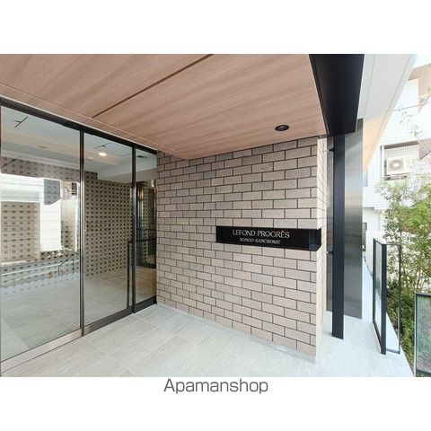 ルフォンプログレ本郷三丁目の玄関写真