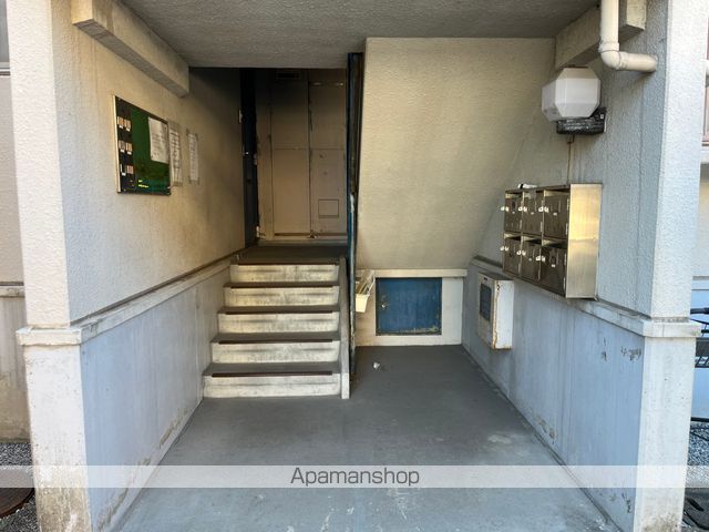 大藪ハイツの玄関写真
