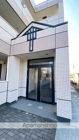 サンプロスパーガルデンの玄関写真