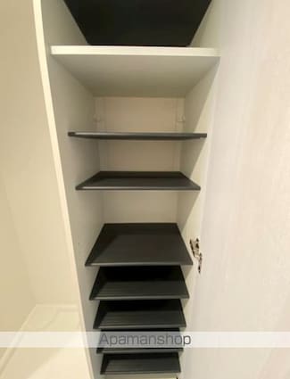 ベルシードステアー小竹向原[1K/20.21m2]の収納