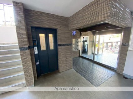 パールマンション手鎌[3LDK/65.34m2]の共用部2