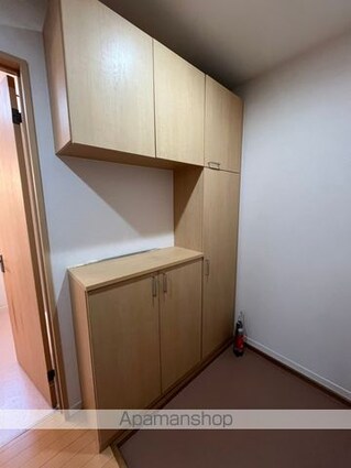 和歌山県和歌山市松ケ丘２丁目[2LDK/58.1m2]の内装3