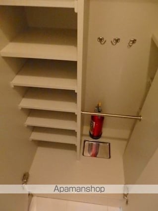 カスタリア市ヶ谷[1K/30.4m2]の玄関