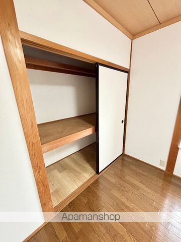 リトラウイング Cの内装写真