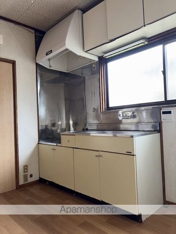 南アルプス市 1階建 築40年の内装写真
