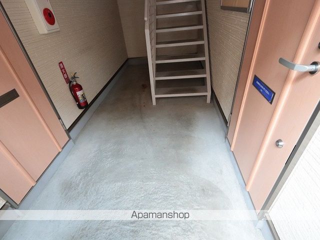 レインボーハウス元中野No42の玄関写真