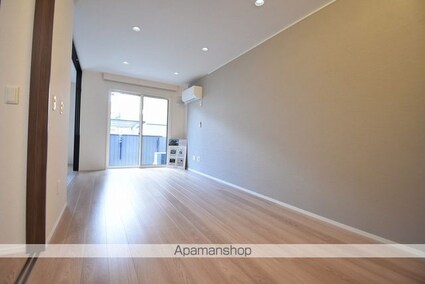 ＤーＲＯＯＭ小田原８丁目ＩＩＩ[2LDK/56.3m2]のリビング・居間