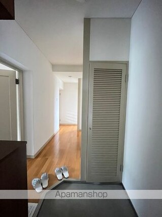 ラスディ守山[2LDK/61.89m2]の玄関