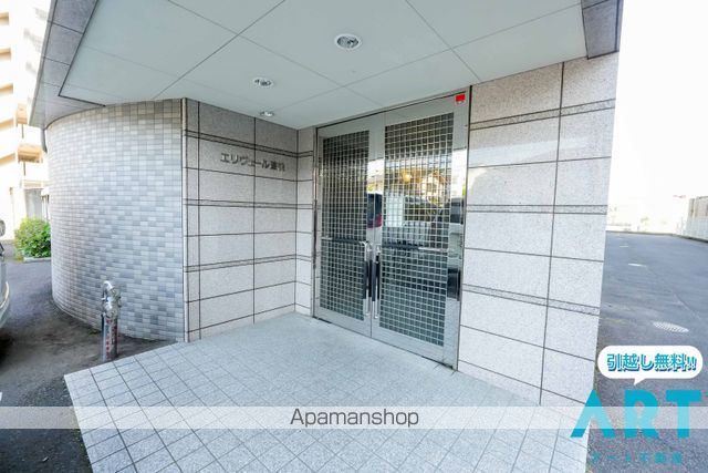 エリヴェール道後の玄関写真
